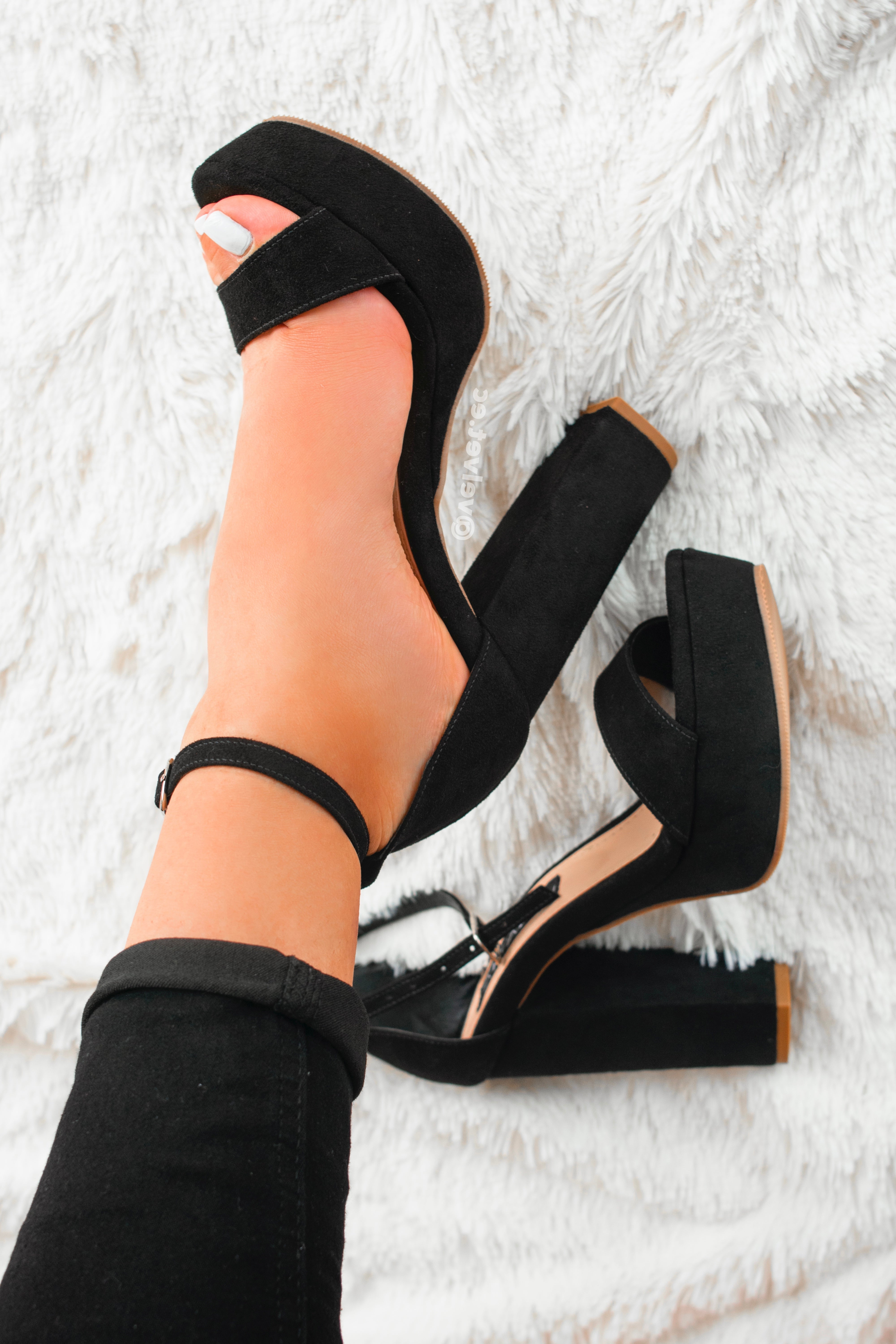 AURI PLATAFORMA NEGRO